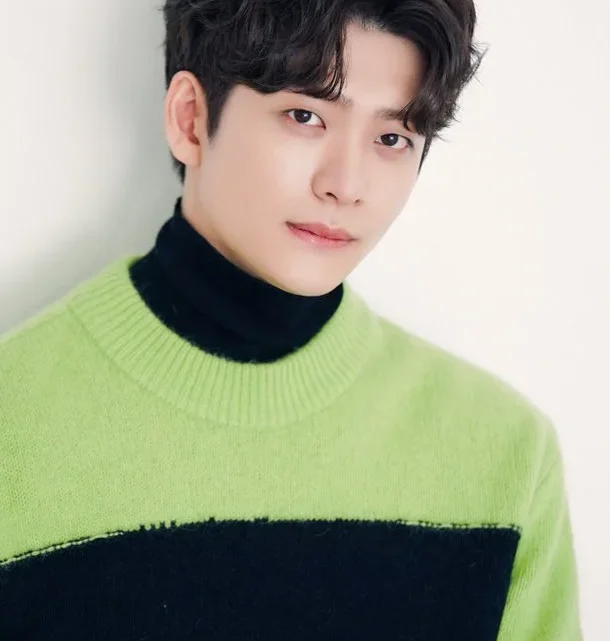 Kang Tae-oh Biography: Height, Ethnicity, Age, Net Worth, Spouse, Movies, Awards, Parents, Children