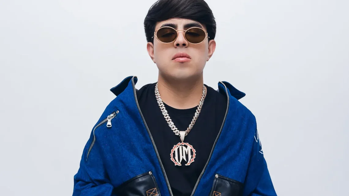 Óscar Maydon Biography: Height, Girlfriend, Ethnicity, Awards, Parents, Instagram, Age, Songs, Net Worth