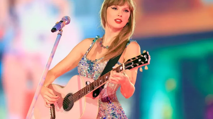 Taylor Swift Biography: Age, Movies, Net Worth, Songs, Awards, Instagram, Parents, Wiki, Boyfriend, Husband, Height