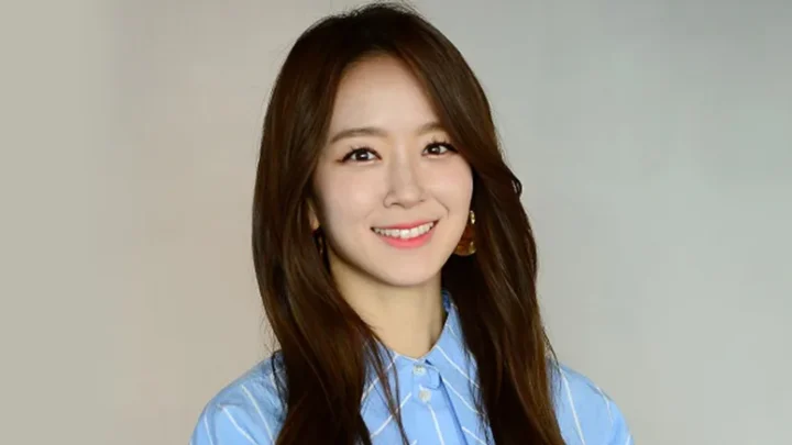Park Sun-young Biography: Age, Movies, Parents, Net Worth, Husband, Height, TV Shows, Family
