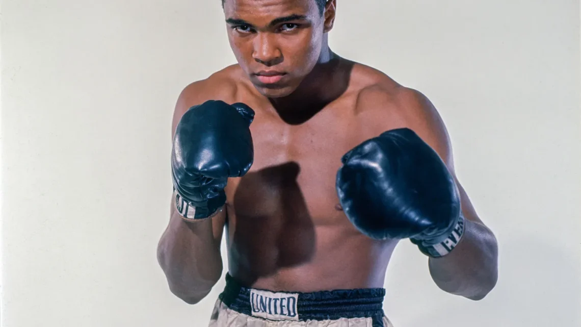 Muhammad Ali Biography: Age, Net Worth, Instagram, Spouse, Height, Wiki, Parents, Siblings, Death, Children