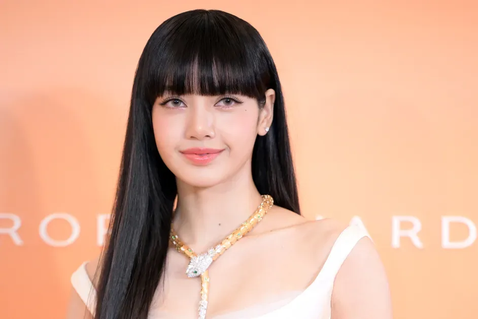 LiSA (singer) Biography: Net Worth, Spouse, Age, Boyfriend, Siblings, Parents, Songs