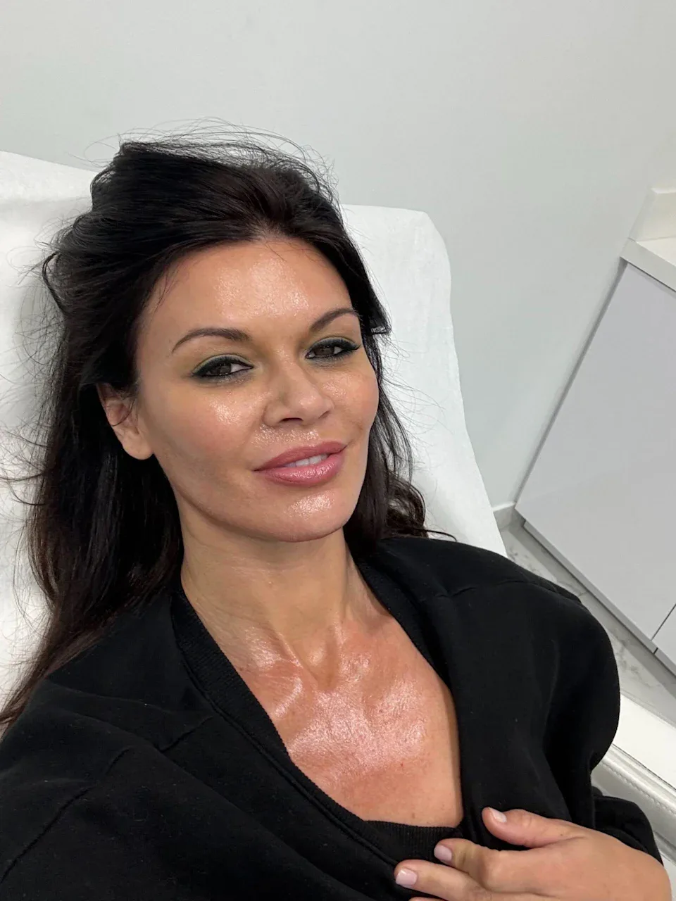 Danielle Vasinova - Biography
