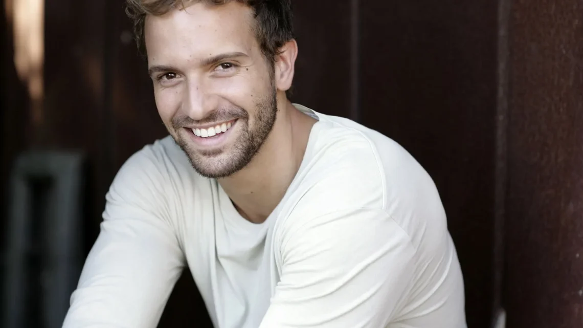 Pablo Alborán Biography: Nationality, Age, Net Worth, Wikipedia, Height, Parents, Siblings, Girlfriend