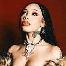 Anycia - Biography
