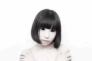 Ayuni D