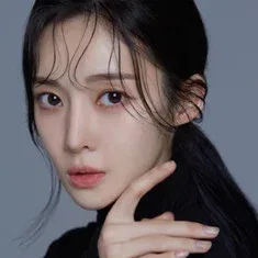 Han Areum - Biography