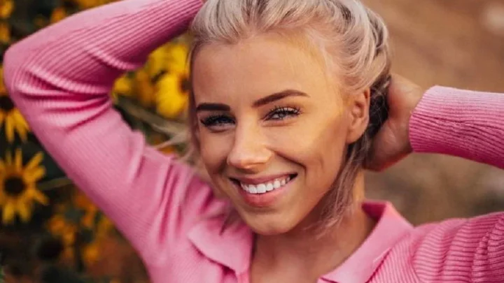 Jane Williamson Biography: Age, Net Worth, Siblings, Husband, YouTube, Family, Wikipedia, Instagram