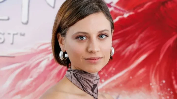 Michelle Jenner Biography: Awards, Age, Parents, Siblings, Net Worth, Height, Children, Husband