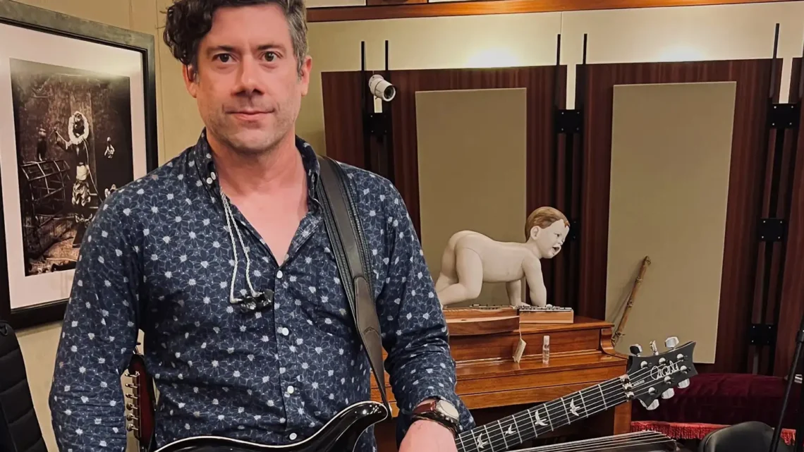 Wes Borland Biography: Age, Net Worth, Height, Songs, Wife, Ethnicity