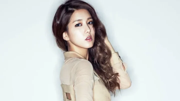 Yang Ji-won Biography: TV Dramas, Boyfriend, Age, Net Worth, Siblings, Parents, Height