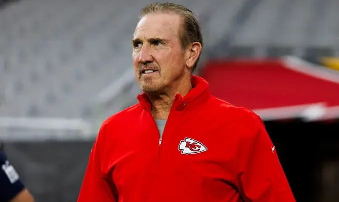 Steve Spagnuolo Biography: Wife, Children, Salary, Country, Team, Age, Net Worth, Siblings, Parents, Height