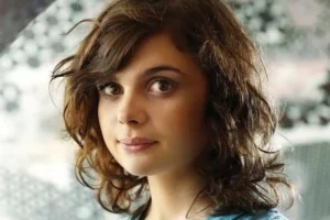 Gwyneth Keyworth