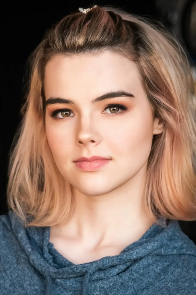 Merit Leighton - Biography