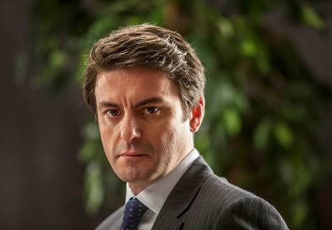 Dominic Rowan - Biography