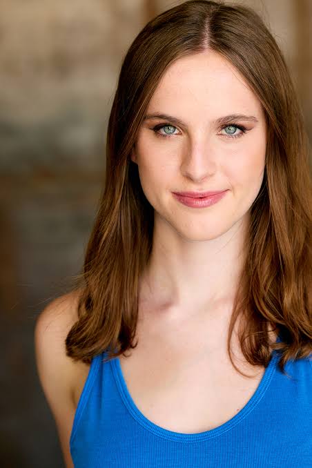 Noelle Sheldon - Biography
