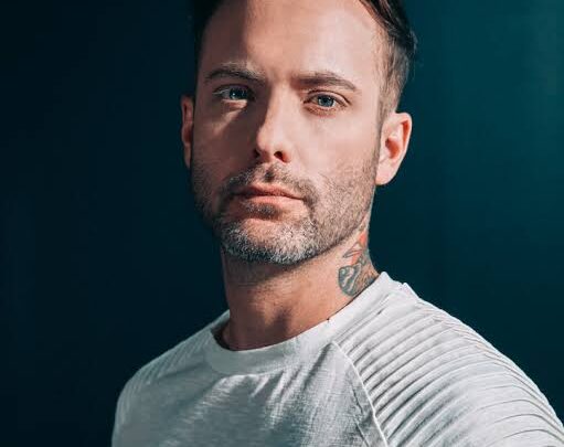 Dallas Smith Biography: Wife, Net Worth, Songs, Age, Parents, Height, Children, Instagram