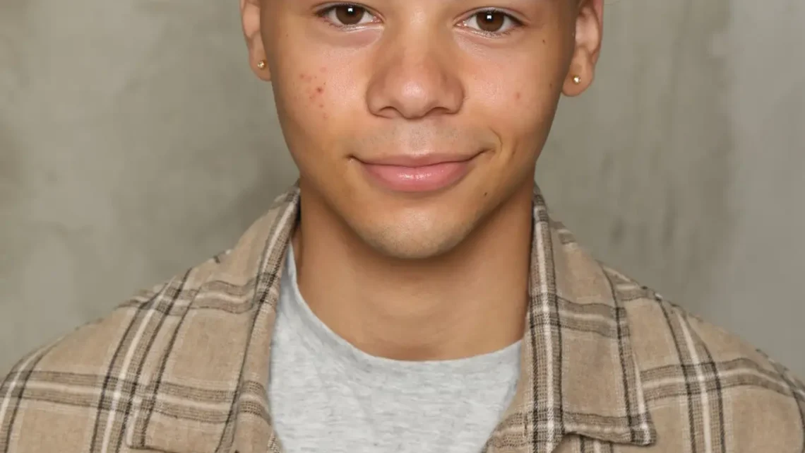Alexis Frias Biography: Age, Parents, Net Worth, Height, Movies & TV Shows, Girlfriend