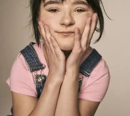 Milly Shapiro’s sister, Abi Monterey Biography: Age, Parents, Siblings, Net Worth, Height, Movies & TV Shows, Songs