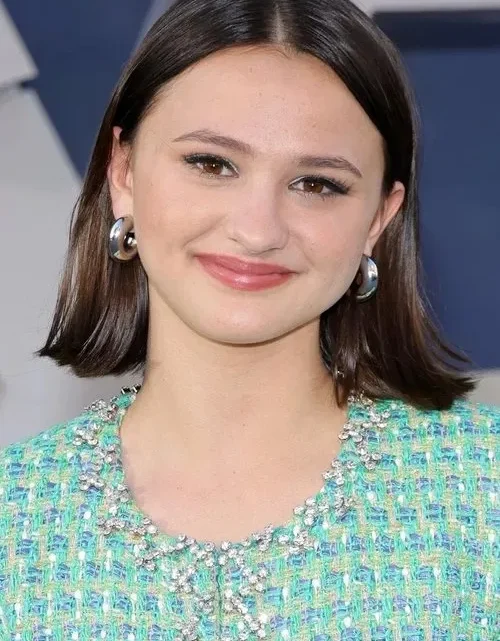 Ava Russo Biography: Age, Parents, Siblings, Net Worth, Height, Movies & TV Shows