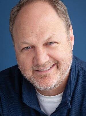 Blake Robbins Biography: Height, Parents, Religion, Awards, Movies, Wife, Age, Net Worth, Ethnicity
