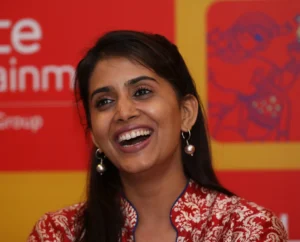Sonali Kulkarni - Biography