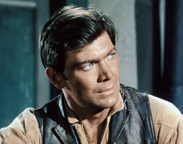 Tom Simcox Biography: Age, Net Worth, Movies, Ethnicity, Religion, Parents, Children, Height