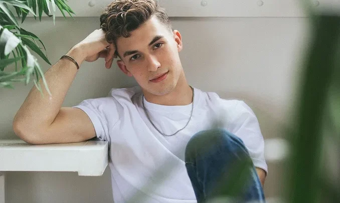 Josh Bogert Biography: Age, Parents, Siblings, Net Worth, Height, Movies & TV Shows, Songs