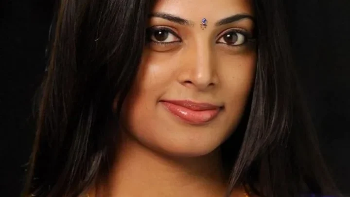 Sindhu Menon Biography: Height, Age, Children, Instagram, Net Worth, Religion, Awards, Movies, Husband