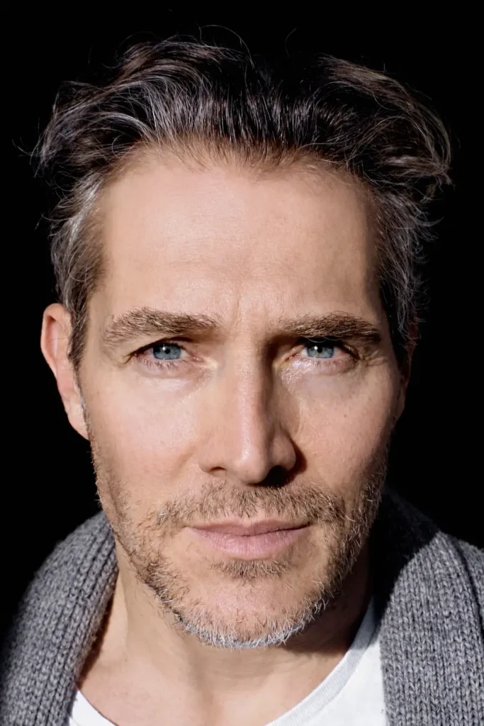 Mark Umbers - Biography