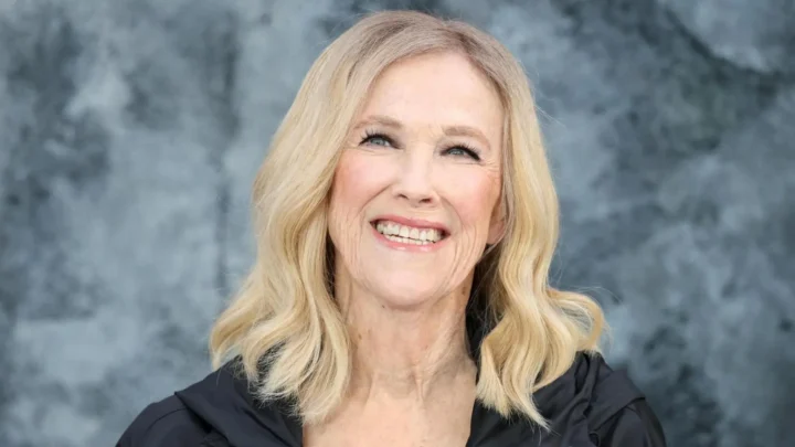 Catherine O’Hara Biography: Parents, Kids, Husband, Age, Height, Net Worth, Movies, TV Shows, Wiki