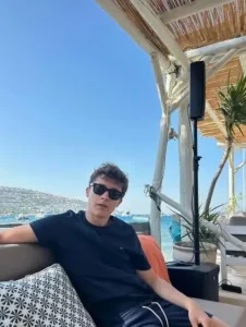 Çağan Efe Ak - Biography