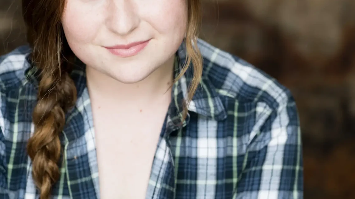 Julia Lester Biography: Girlfriend, Age, Height, Movies, TV Shows, Net Worth, Parents, Siblings, Songs, TikTok, Awards