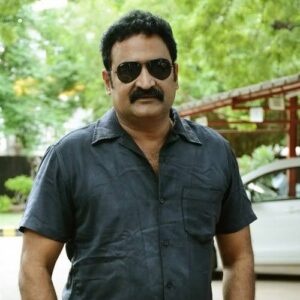 Aadukalam Naren - Biography