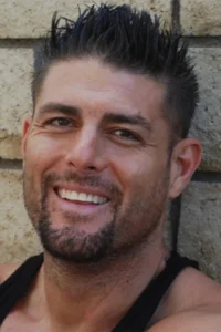 Aaron Aguilera - Biography