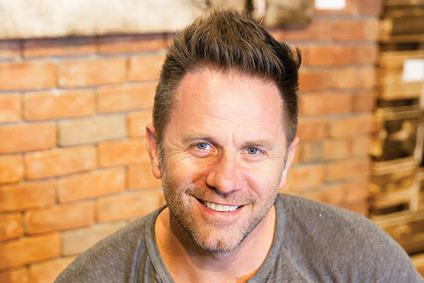 Aaron Benward Biography: Wife, Age, Height, Net Worth, Parents, Siblings, Awards, Kids, Songs, Albums, Movies & TV Shows