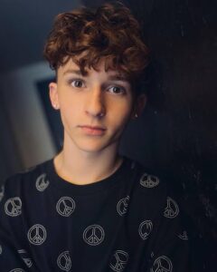 Jett Klyne - Biography