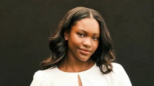 Demi Singleton - Biography