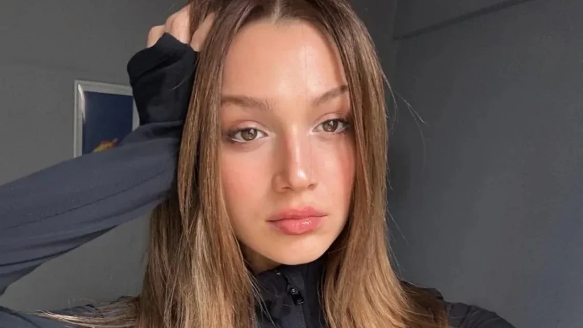 Ceren Ayruk Biography: Instagram, Height, Net Worth, Age, Boyfriend, Parents, Movies & TV Shows