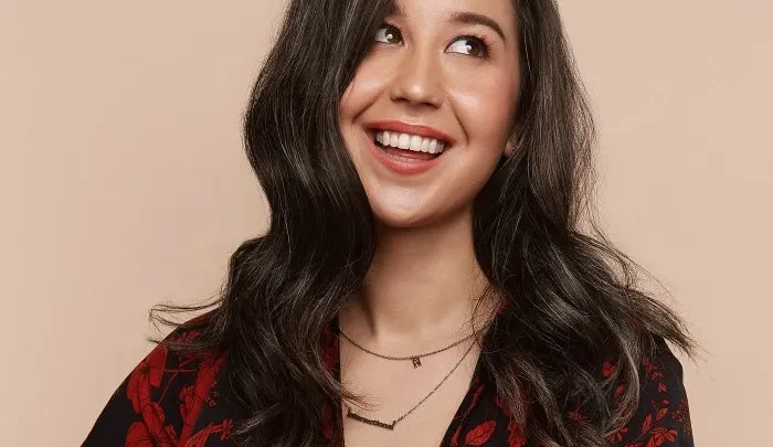 Nina Oyama Biography: Fiancé, Parents, Age, Movies, Height, Net Worth, TV Shows, Books, Awards