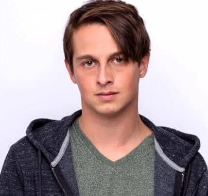 Mitch Holleman Biography: Wife, Age, Height, Net Worth, Parents, Movies & TV Shows, Twitter, Awards