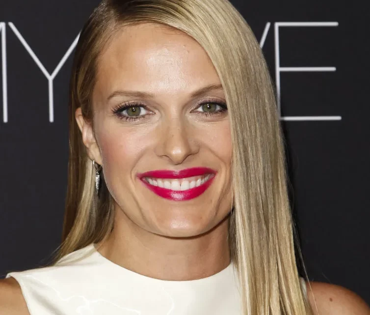 Vinessa Shaw Biography: Husband, Age, Kids, Height, Net Worth, Parents, Movies & TV Shows