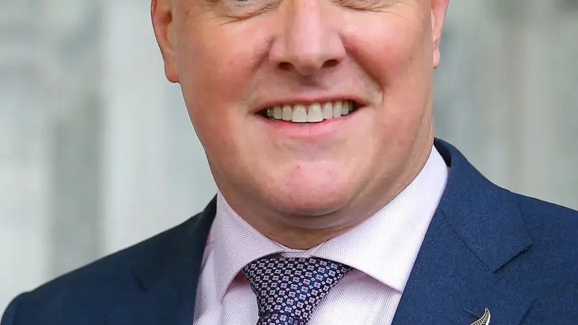 Christopher Luxon Biography: Wife, Age, Kids, Height, Net Worth, Parents, Prime Minister