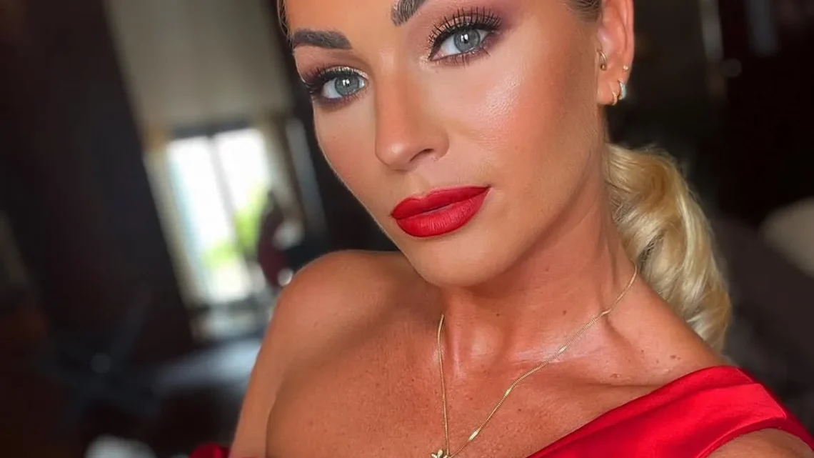 Jonjo Shelvey’s wife, Daisy Evans Biography: Husband, Net Worth, Siblings, Children, Age, Height, Songs, Movies, Band, Ethnicity