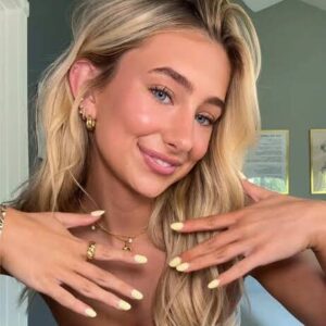 Alyssa Howard - Biography