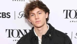 Brody Grant - Biography