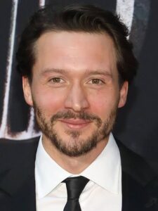 David Oakes - Biography