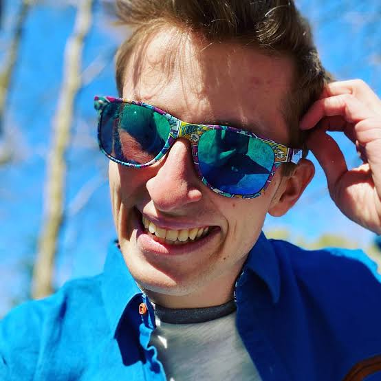 Tewtiy Biography: Age, Height, Net Worth, Parents, Siblings, Girlfriend, YouTube Channels