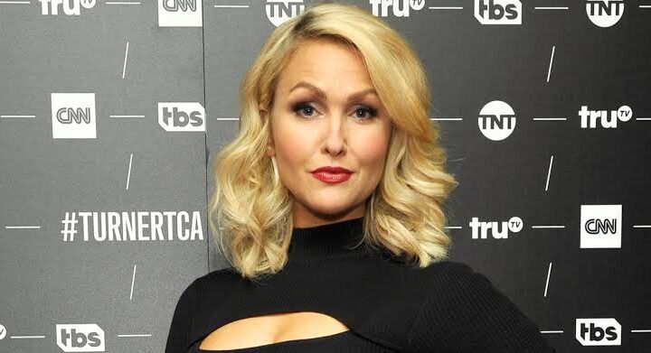 Jenn Lyon Biography: Husband, Awards,  Net Worth, Movies & TV Shows, Age, Height, Parents, Instagram