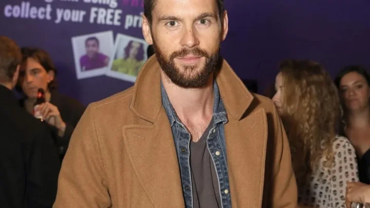 Tom Riley Biography: Wife, Age, Height, Net Worth, Kids, Movies, TV Shows, Instagram, Education